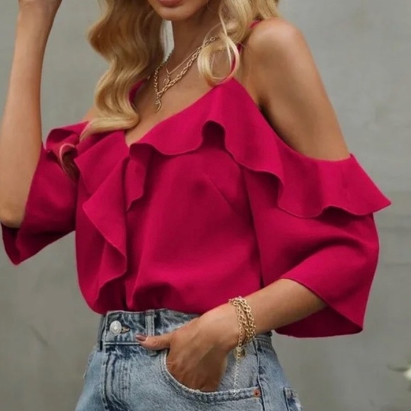 Boho ruffle hem cold shoulder top - Picture 5 of 15